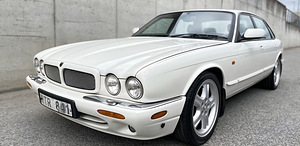 Jaguar XJR 4.0 V8 Supercharged (1 foto / 9)