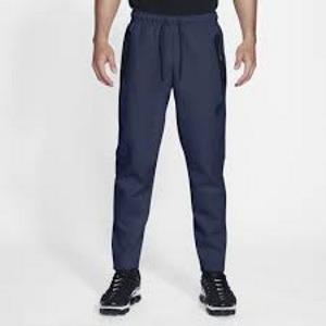 Tech fleece, фотографий больше чем 1 (1 фото из 3)