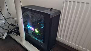 PC: Ryzen 7 / RX 6800XT / 16Gb RAM / 750Gb SSD / 1Tb HDD (1 foto / 4)