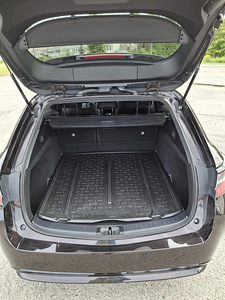 Toyota Corolla Touring Sport (11 foto / 12)