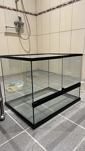 Terraarium mõõdud 60x45x47cm (1 foto / 2)
