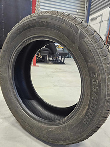 Müüa Talverehvid 235/60 R18 RoadX (4 foto / 7)