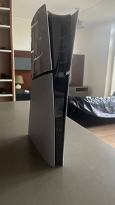PlayStation 5 slim (1 фото из 4)