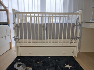 Детская кровать (качель) с ящиком + матрас (3 фото из 3)