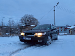 M/V Saab 9-5 Estate 2.3t 125kw 99’ (5 foto / 8)