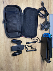 Nintendo Switch + чехол для переноски (7 фото из 7)