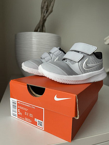Кроссовки Nike Star Runner 2 (3 фото из 3)