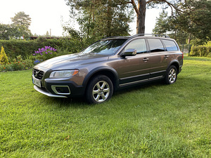 Volvo XC70 Momentum 2.4 D5 136kW (3 foto / 14)