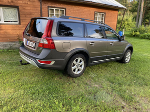 Volvo XC70 Momentum 2.4 D5 136kW (4 foto / 14)