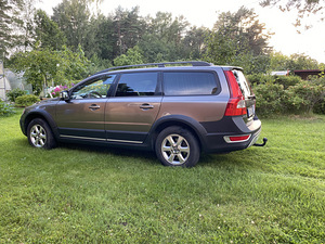 Volvo XC70 Momentum 2.4 D5 136kW (6 foto / 14)