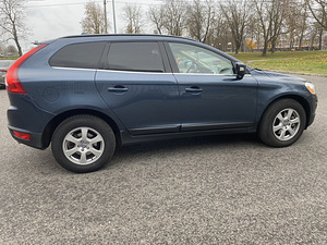 Volvo XC60 2.4 D5 120 kw (5 foto / 15)
