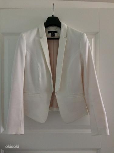 Белая куртка H&M Size 38 (фото #1)