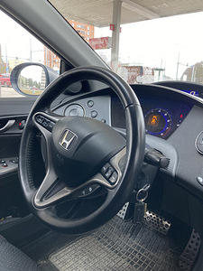 Honda Civic 2010 (6 foto / 14)
