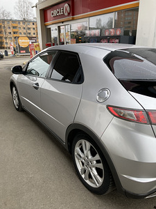 Honda Civic 2010 (10 foto / 14)