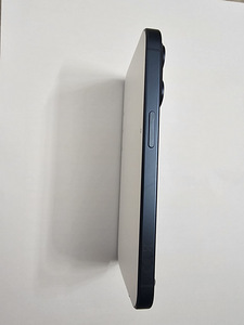 iPhone 15 pro новый !!! (1 фото из 4)