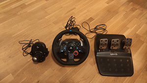 LOGITECH G29 + ПЕДАЛИ + ПЕРЕКЛЮЧАТЕЛЬ (1 фото из 3)