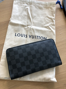 Louis Vuitton ZIPPY ORGANISER (2 foto / 3)