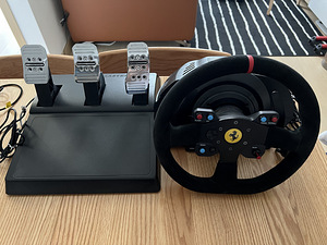 Thrustmaster t300 издание алькантара (1 фото из 1)