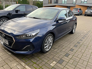 Hyundai i30 Fastback (2 foto / 9)