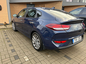 Hyundai i30 Fastback (3 foto / 9)