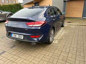 Hyundai i30 Fastback (4 foto / 9)