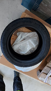 235/45 r17 продам всесезонку резину m+s (2 фото из 3)