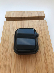 Apple Watch Series SE 40mm Space Grey Case / Midnight Band (3 foto / 10)