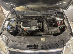 Запчасти Passat b6 (2 фото из 10)