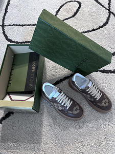 Gucci Chunky B tossud, (5 foto / 8)