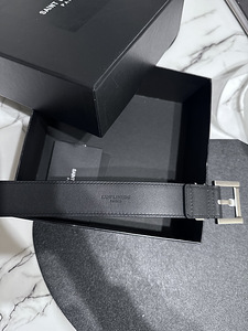 Saint Laurent (6 фото из 8)
