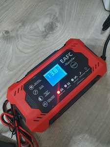 Akulaadija 12V 6A! UUS!