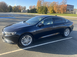 Opel Insignia 1.5 бензин 121 кВт (2 фото из 9)