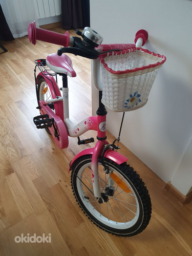 Детский велосипед Tomobike (с вспомогательными колесами) (фото #1)