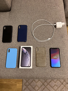 iPhone XR 64GB Black (2 foto / 2)