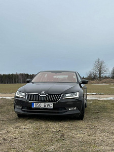 SKODA SUPERB 1.8 (2 foto / 9)