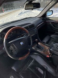 BMW E38 730d 2001г - Регистрационный сбор оплачен (9 фото из 11)