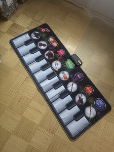 Piano music mat (1 foto / 2)