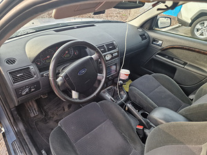 Ford Mondeo (6 foto / 10)