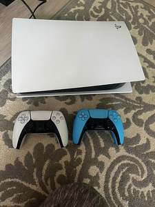 PS5 Digital Edition + mängud (1 foto / 2)