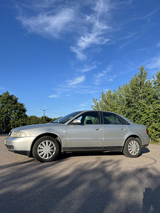 Audi A4 b5 1.9 81kw (2 foto / 10)