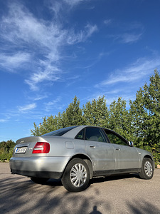 Audi A4 b5 1.9 81kw (4 foto / 10)