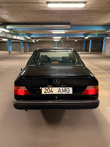 Mercedes Benz 300E (5 foto / 14)