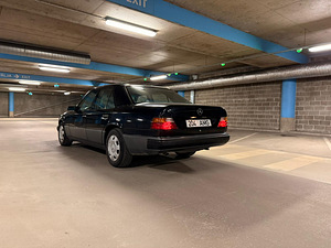 Mercedes Benz 300E (7 foto / 14)