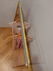 Tammepuust lasteriiete hoidmise stange (2 foto / 3)