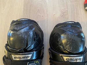 Bauer supreme hokki polvekaitsemed (5 foto / 6)