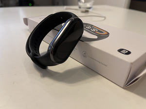 Mi band 8 (1 foto / 3)