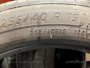 Michelin 19 suverehvid 255/40/19 4tk (2 foto / 3)