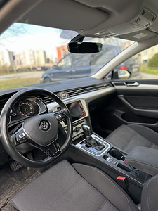 Volkswagen Passat 1.8 (8 foto / 15)