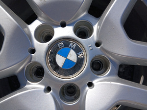 BMW rataste komplekt. BMW ratas komplektis. (5 foto / 8)