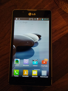 Старый редкий смартфон LG (1 фото из 5)
